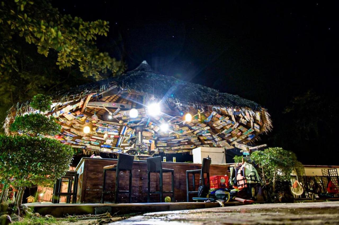 The Reef Resort Koh Kradan Exterior photo