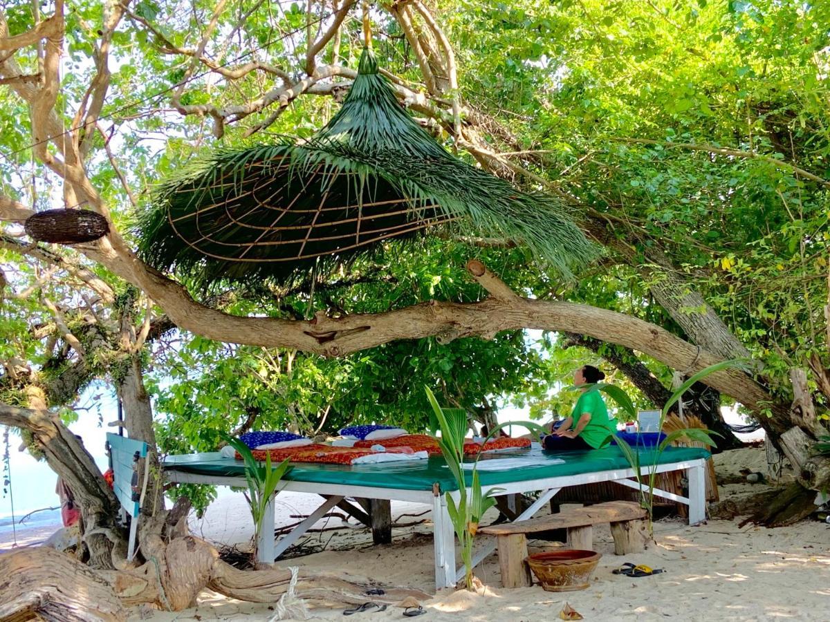 The Reef Resort Koh Kradan Exterior photo