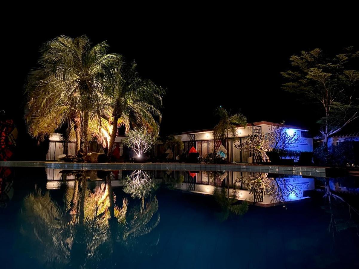 The Reef Resort Koh Kradan Exterior photo