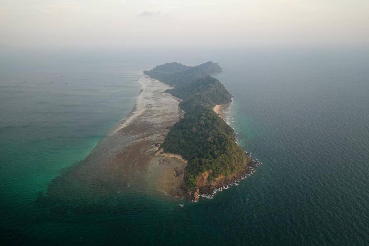 The Reef Resort Koh Kradan Exterior photo
