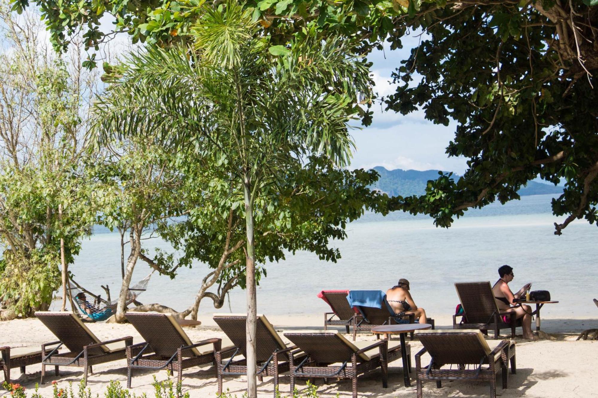 The Reef Resort Koh Kradan Exterior photo